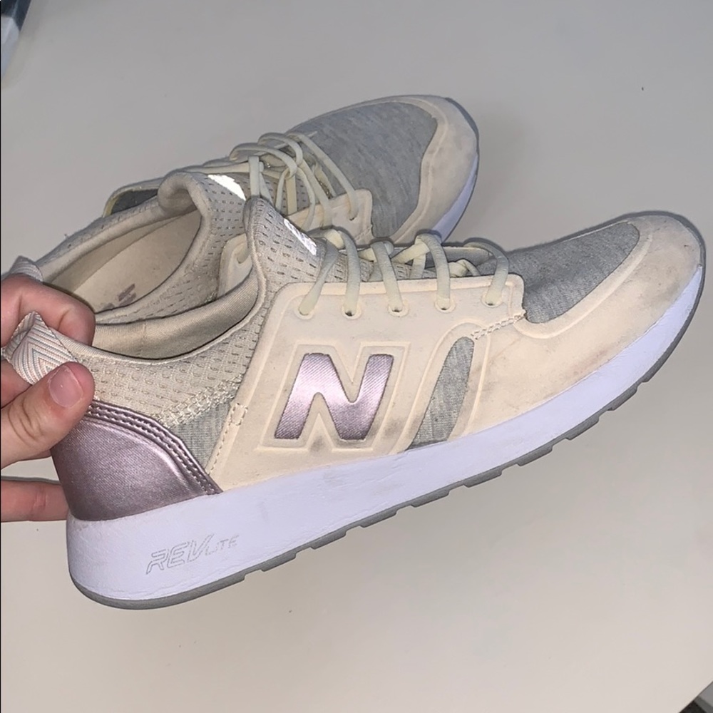 New balance shoes size 6